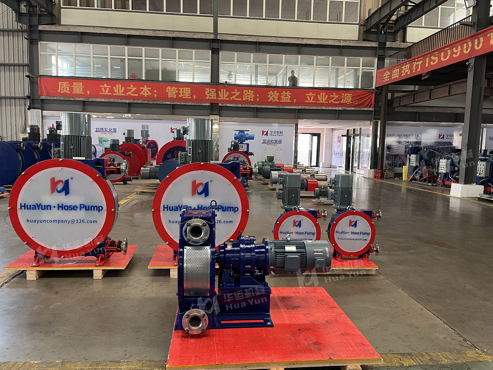 華運機械定制軟管泵整裝待發，助力國內大型企業高效生產